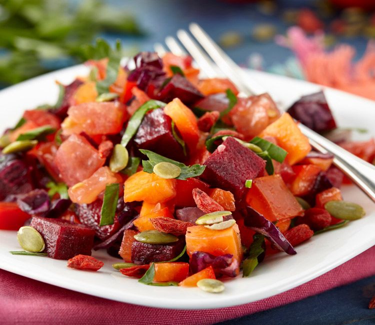 Ensalada de remolacha y calabaza con bayas de Goji Ensalada de remolacha y calabaza con bayas de Goji