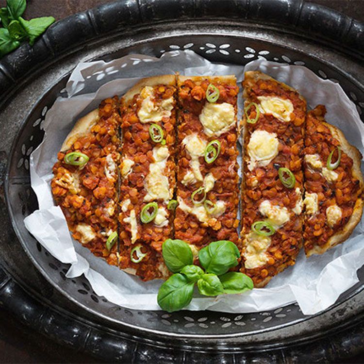 Pizza de lentejas a la boloñesa