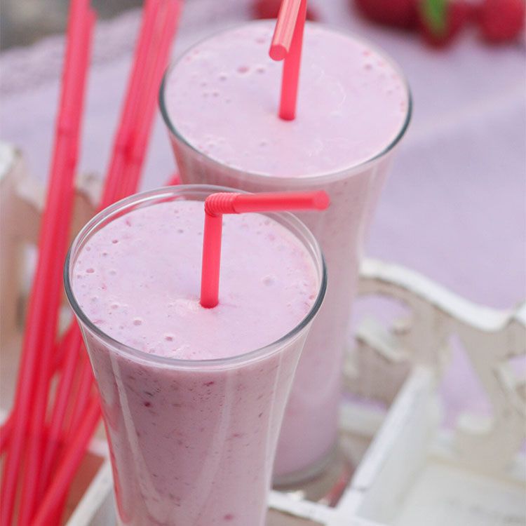 Batido de frambuesa con leche de almendras Batido de frambuesa con leche de almendras