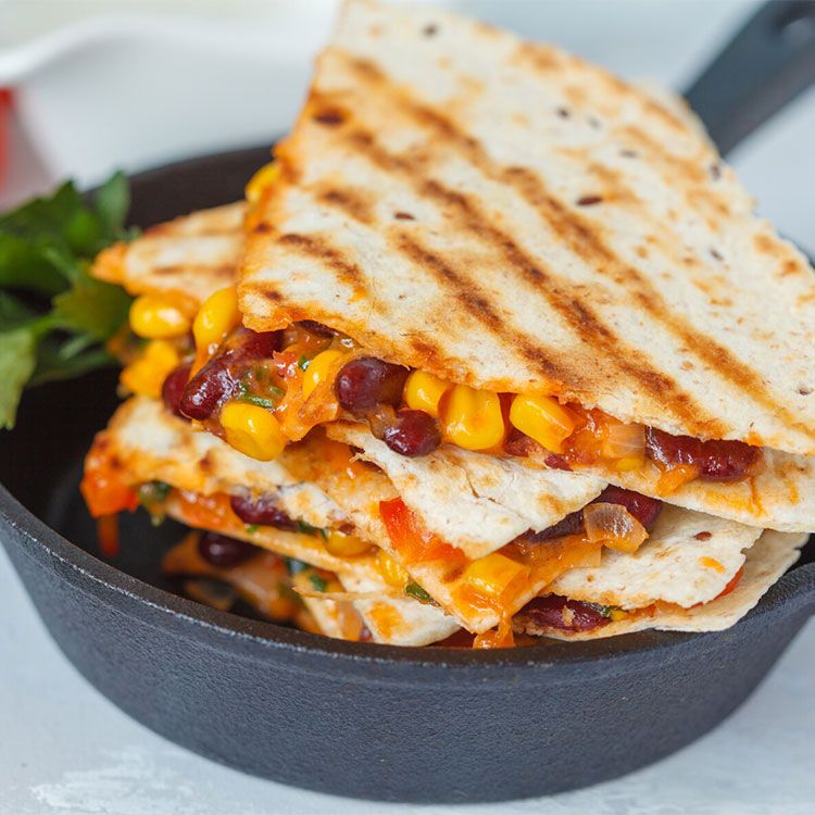 Quesadillas con maíz y frijoles Quesadillas con maíz y frijoles