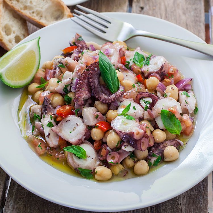 Garbanzos en vinagreta con pulpo Garbanzos en vinagreta con pulpo