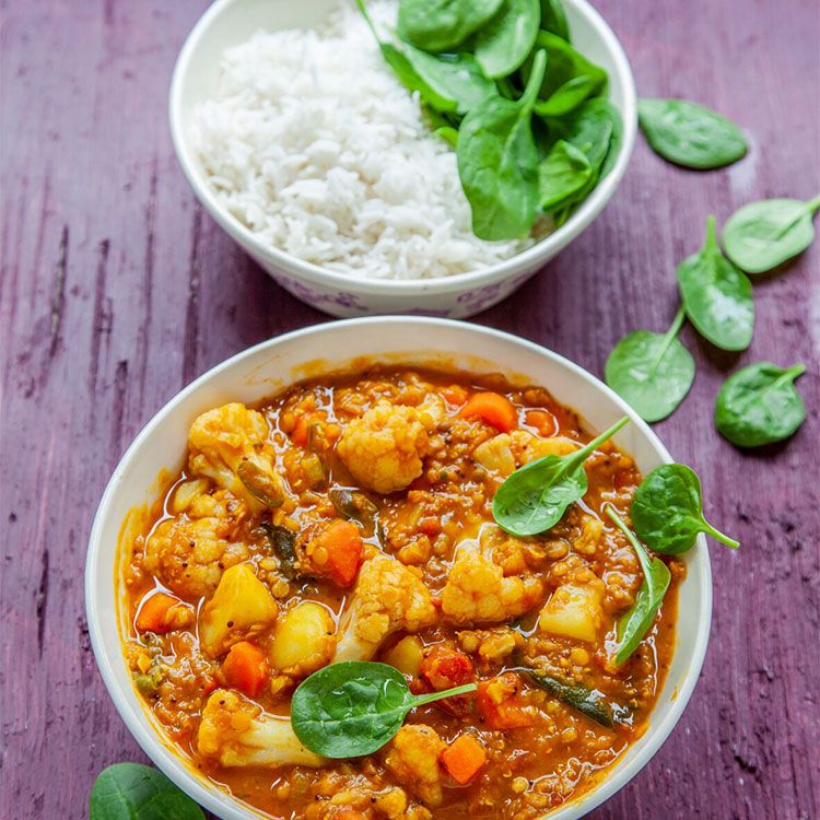 Curry de lentejas y coliflor con tamarindo Curry de lentejas y coliflor con tamarindo