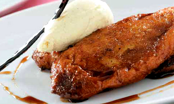 Torrijas con helado de vainilla Torrijas con helado de vainilla