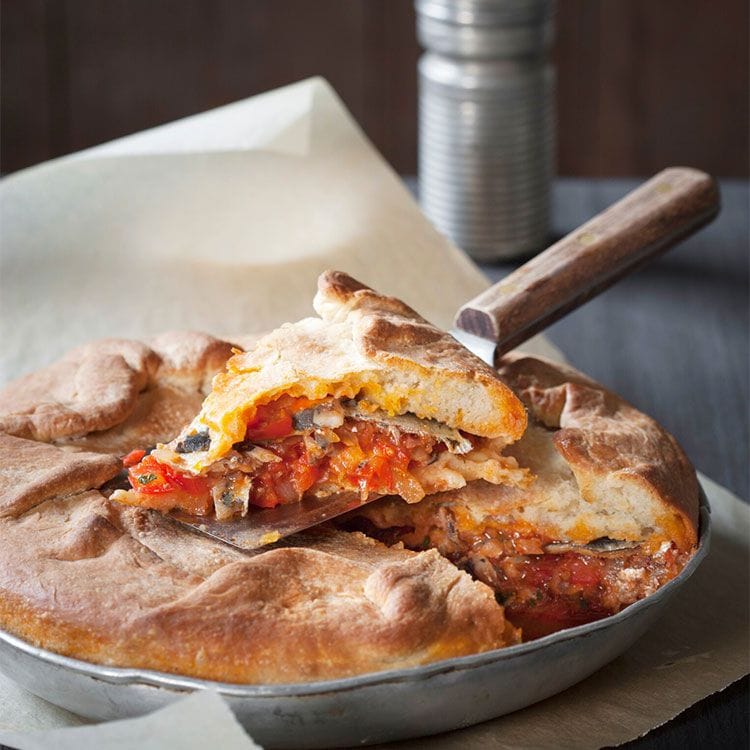 Empanada casera de sardinas