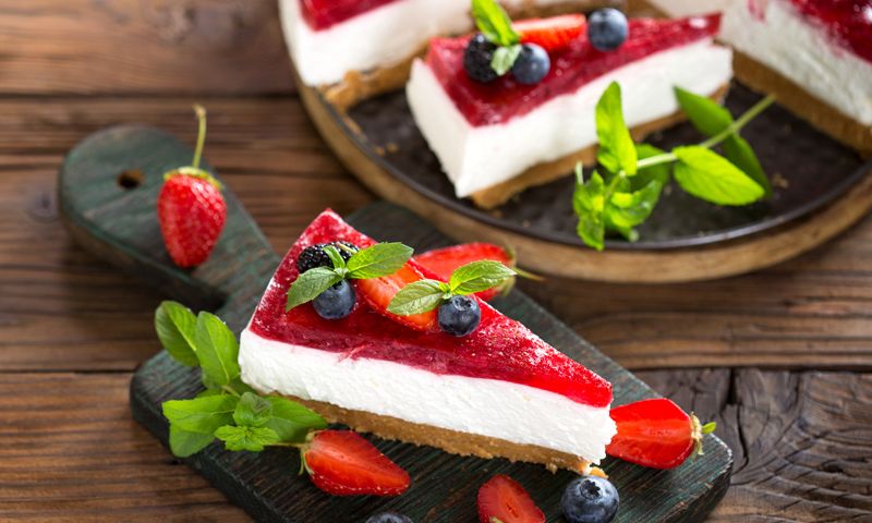 Tarta de queso mascarpone con frutos del bosque