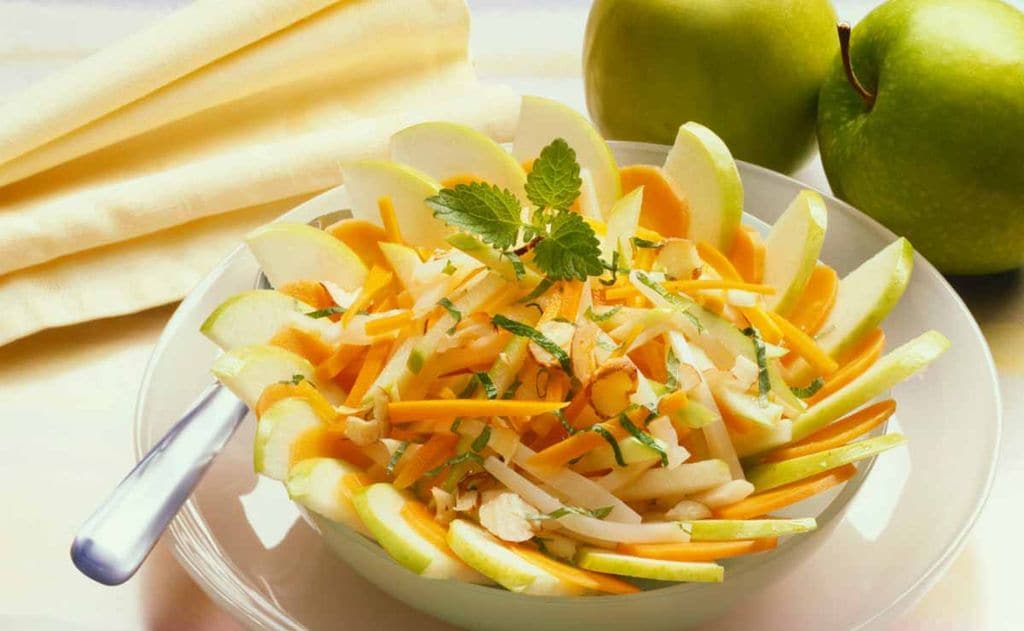 Manzana, zanahoria, menta y jengibre