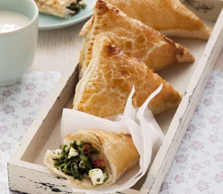 Empanadillas de acelgas, queso de cabra y tomate seco Empanadillas de acelgas, queso de cabra y tomate seco