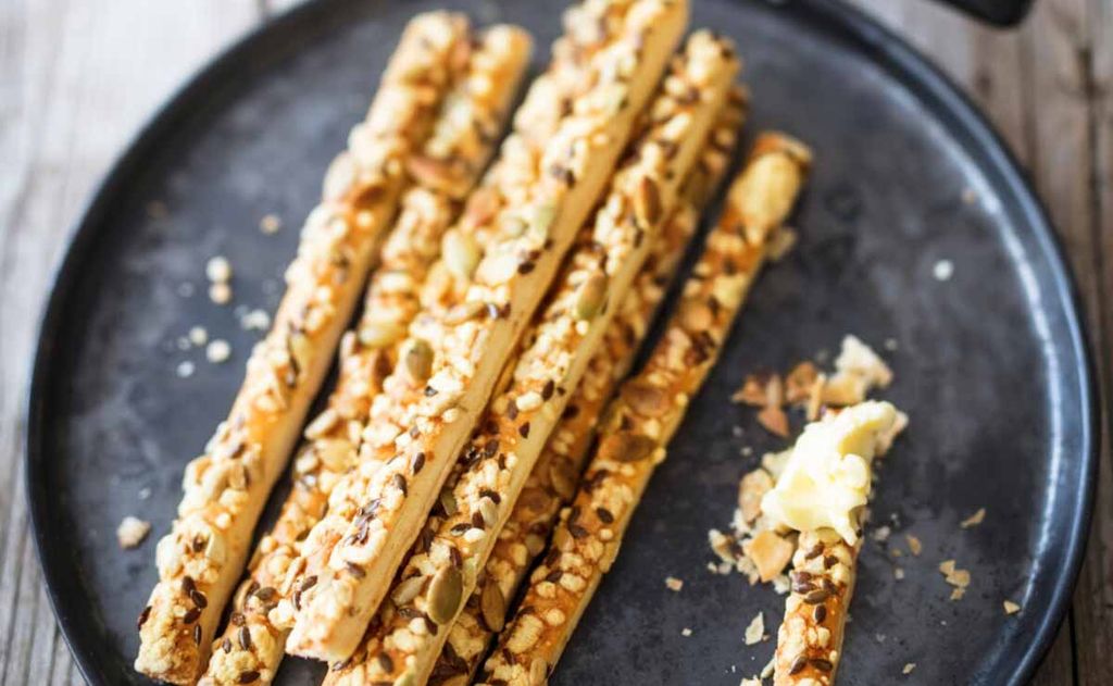 Bastoncitos con pipas de calabaza y girasol