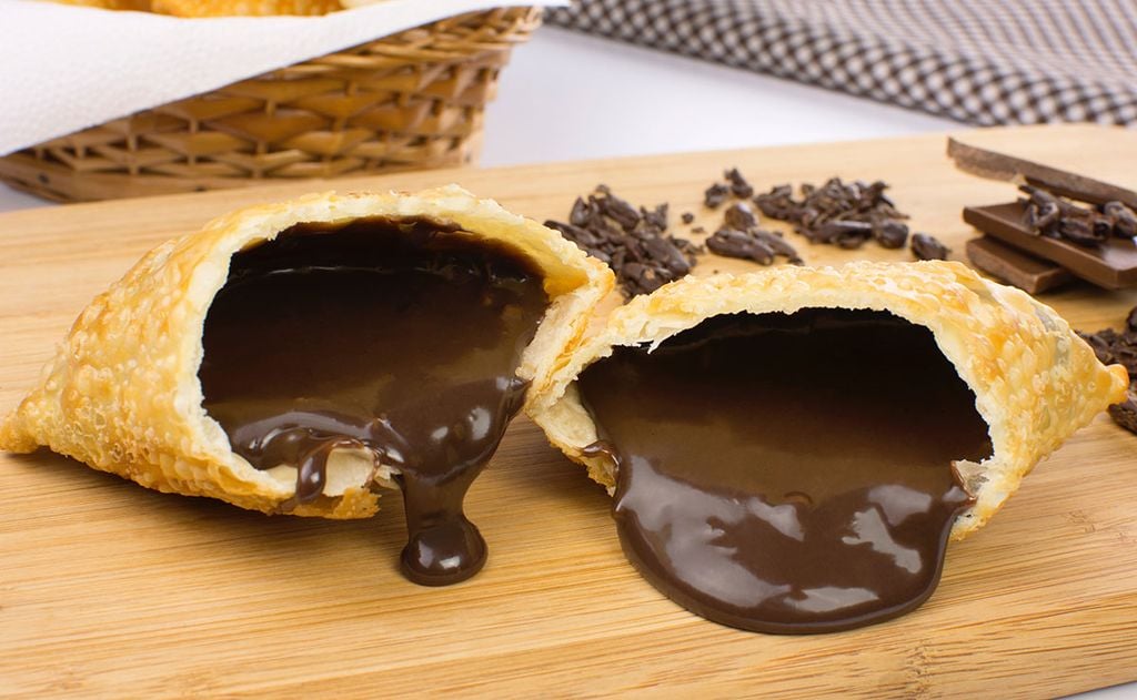 Empanadillas rellenas de chocolate