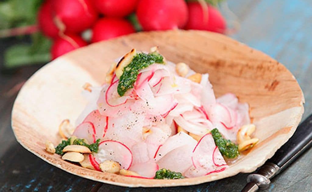 'Carpaccio' de rábanos con pesto de rúcula