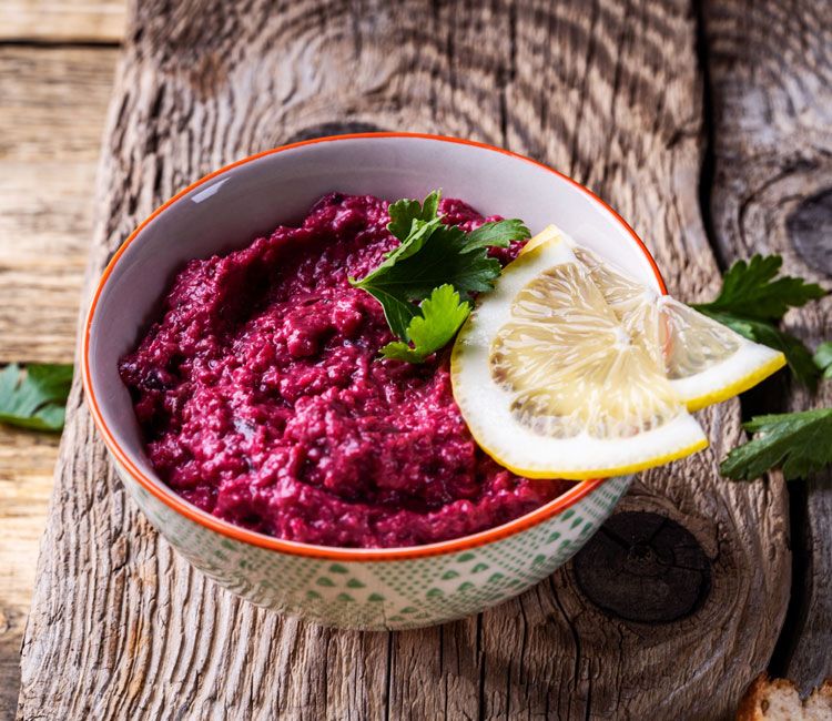 Hummus de remolacha y rábano