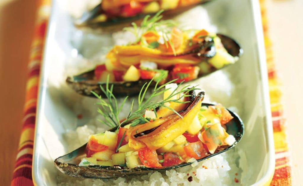 Mejillones con ensalada de mango