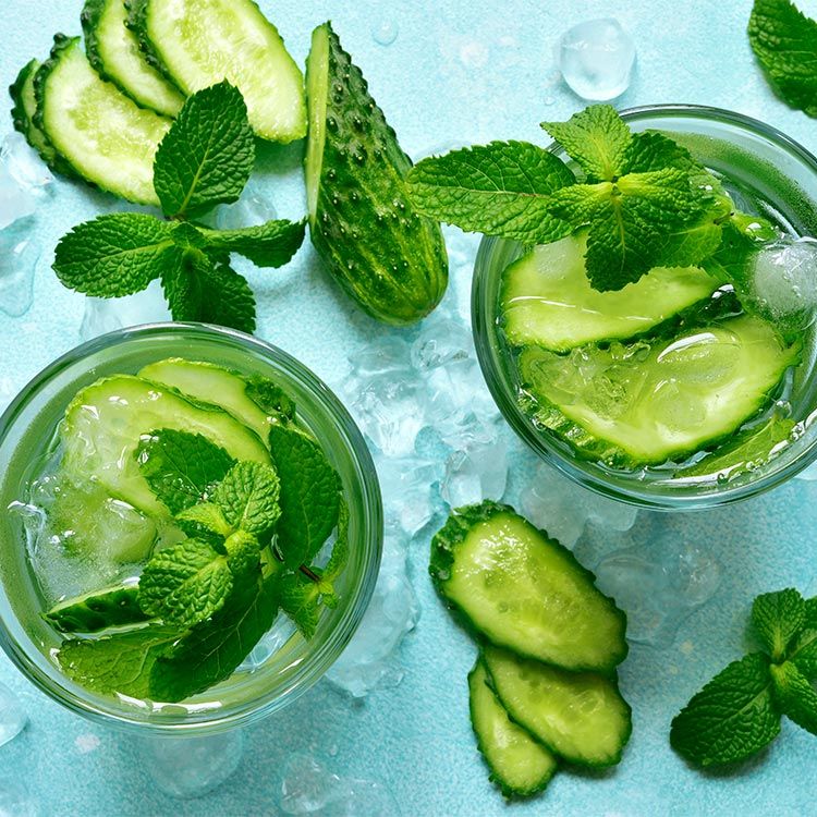 Bebida refrescante de pepino y menta