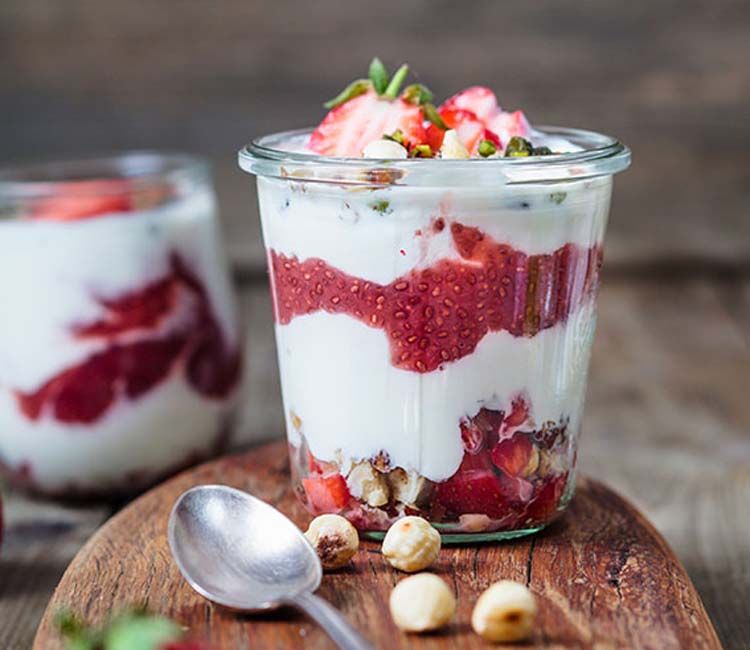 Vasitos de fresas y yogur Vasitos de fresas y yogur