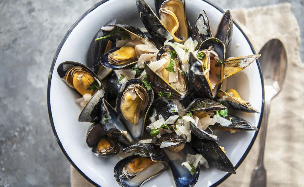 Mejillones en salsa de vino blanco