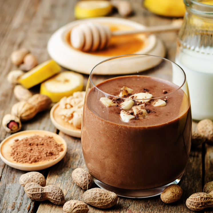 Batido de cacao, plátano y cacahuetes
