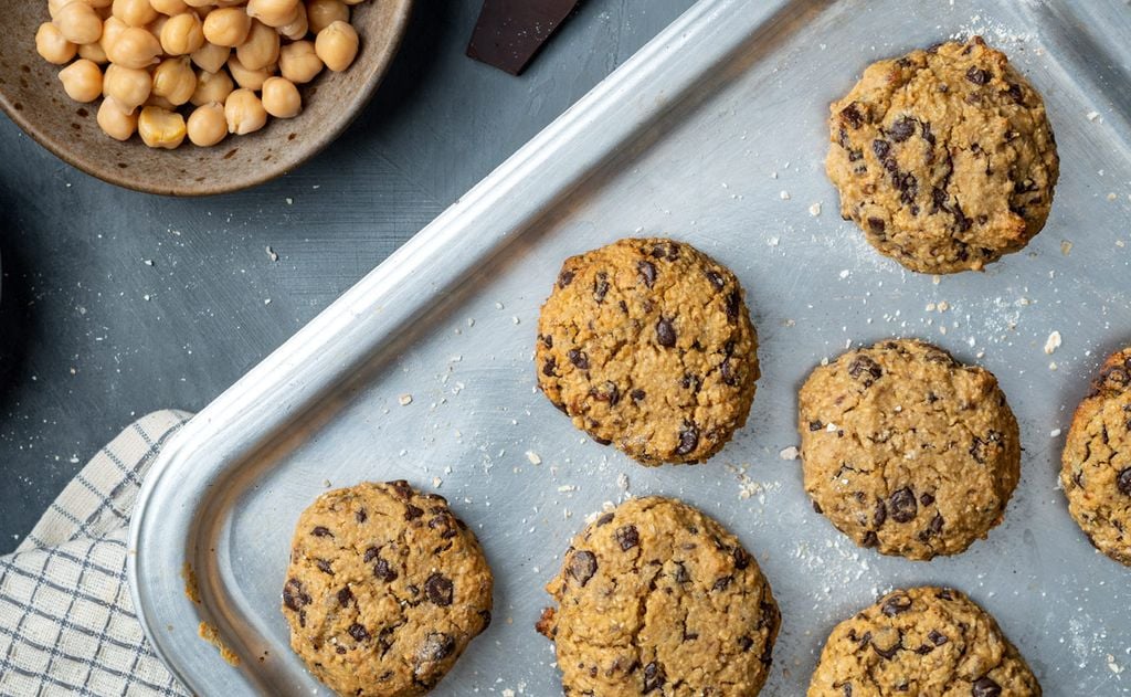 'Cookies' de garbanzos de bote, crema de cacahuete y chocolate