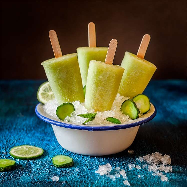 Polos de pepino y lima Polos de pepino y lima