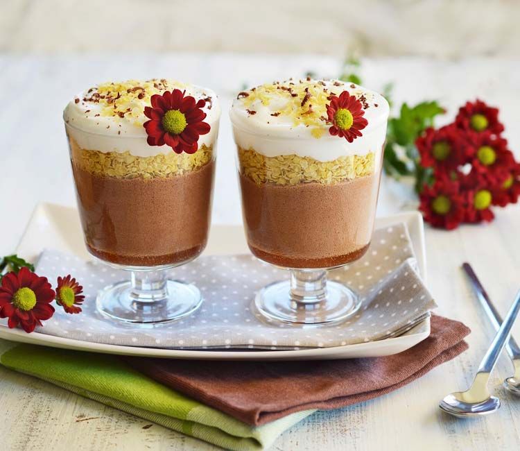 'Mousse' de chocolate con leche de coco y cereales 'Mousse' de chocolate con leche de coco y cereales