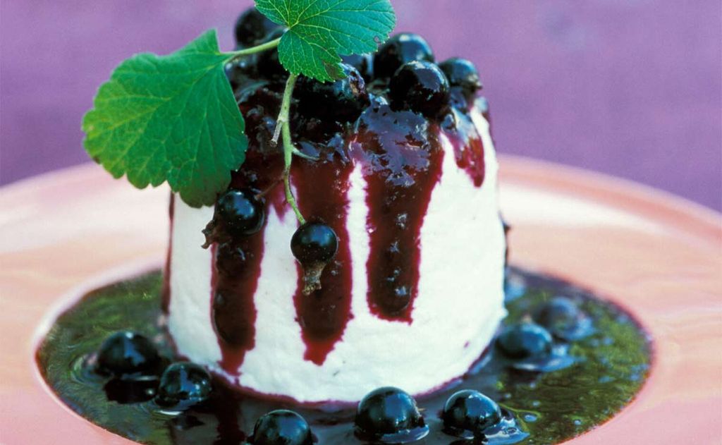 'Panacotta' con 'coulis' de arándanos