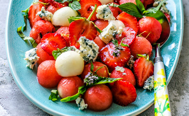 Ensalada de sandía, melón y queso azul Ensalada de sandía, melón y queso azul