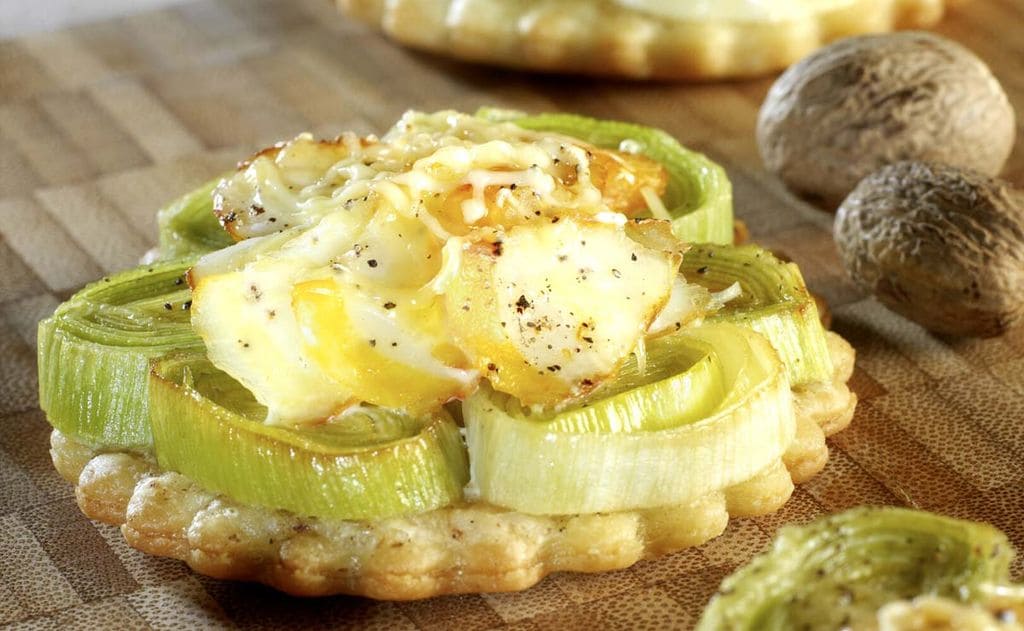 Tartaletas de bacalao, puerro y patata