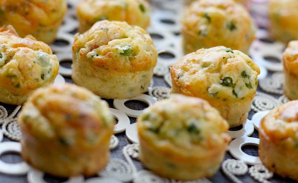 'Mini muffins' de guisantes y beicon