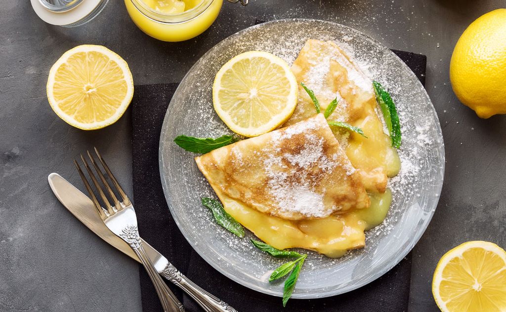 Crepes rellenas con crema de limón