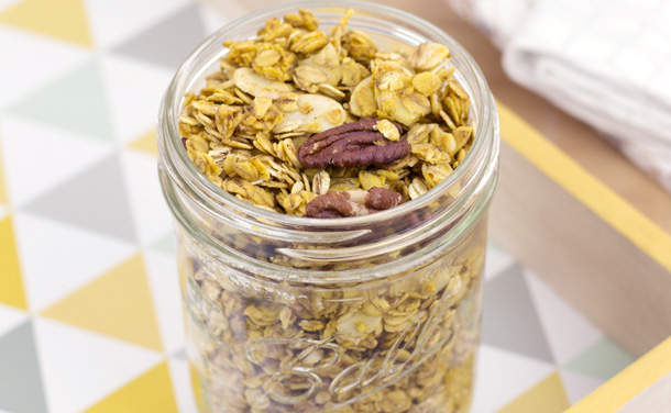 Granola otoñal de calabaza especiada