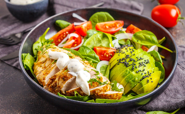 Ensalada de pollo y aguacate Ensalada de pollo y aguacate