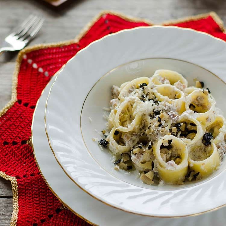 Pasta a la norcina Pasta a la norcina