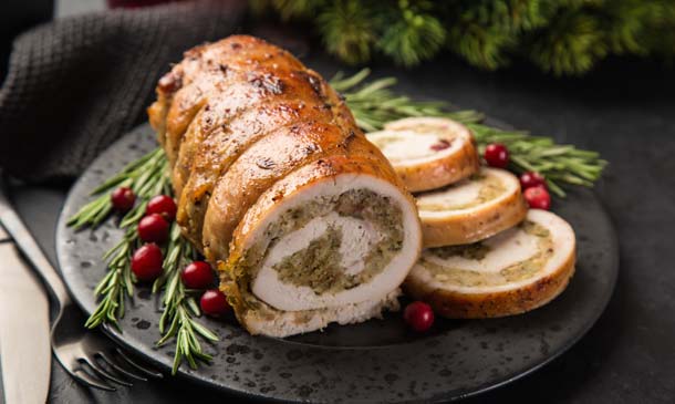 Pechuga de pavo rellena de manzana y beicon Pechuga de pavo rellena de manzana y beicon