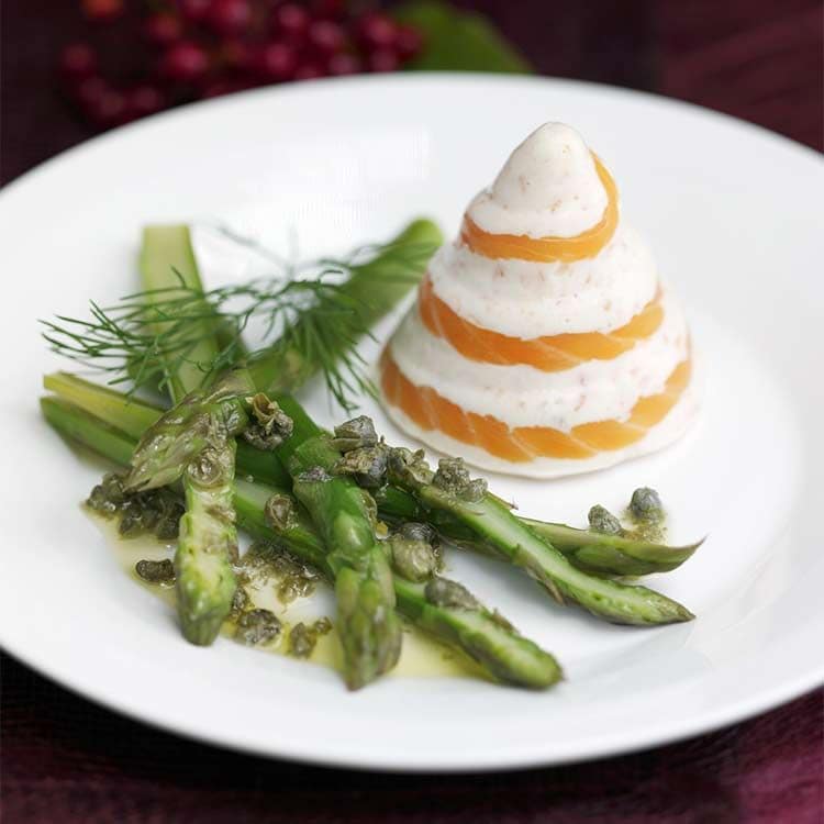 Flan de salmón ahumado con trigueros