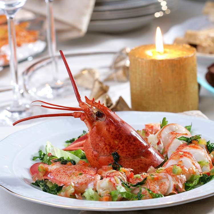 Ensalada navideña de bogavante Ensalada navideña de bogavante