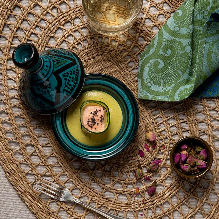 Tayín de salmón con salsa ras el hanout