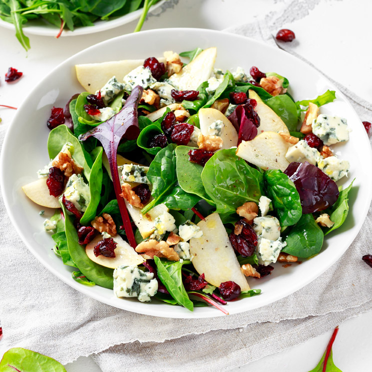 Ensalada de espinacas, pera y queso azul