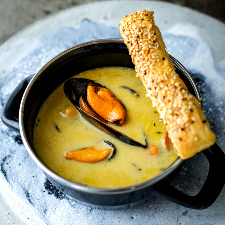 Sopa de marisco al aroma de azafrán