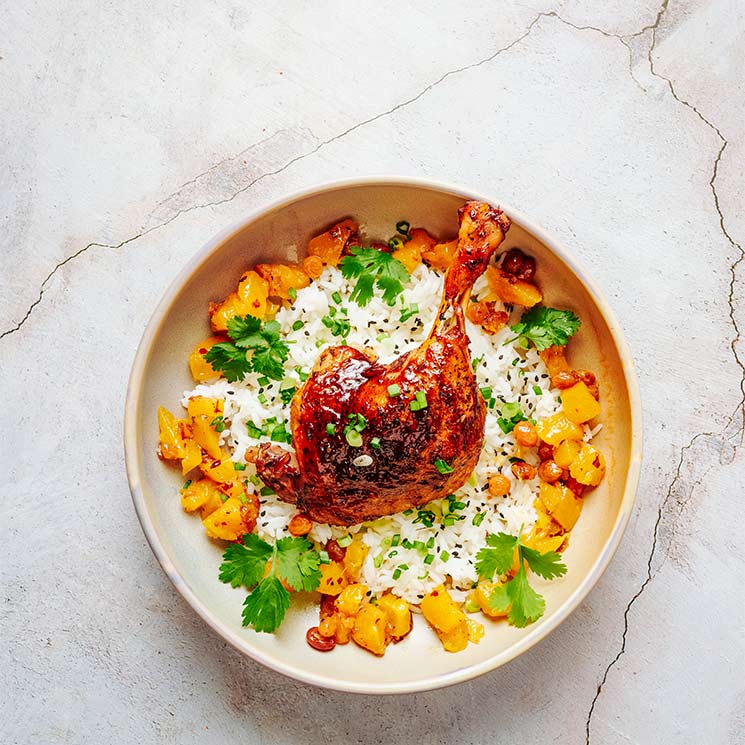 Confit de pato con arroz jazmín y 'chutney' de piña con especias