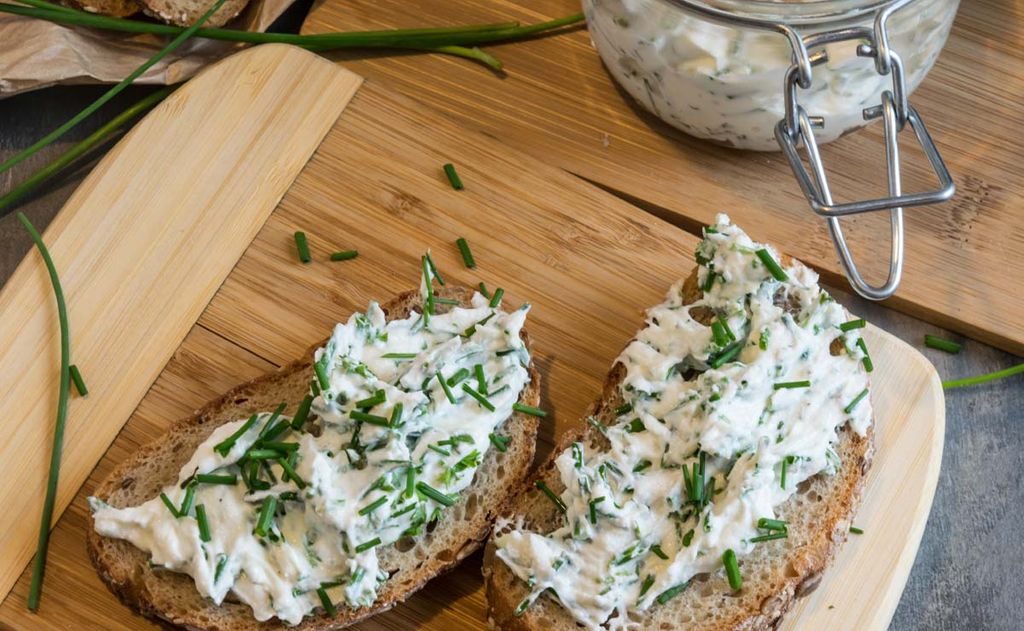 Salsa de queso fresco y cebollino