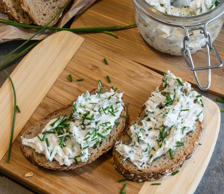 Salsa de queso fresco y cebollino
