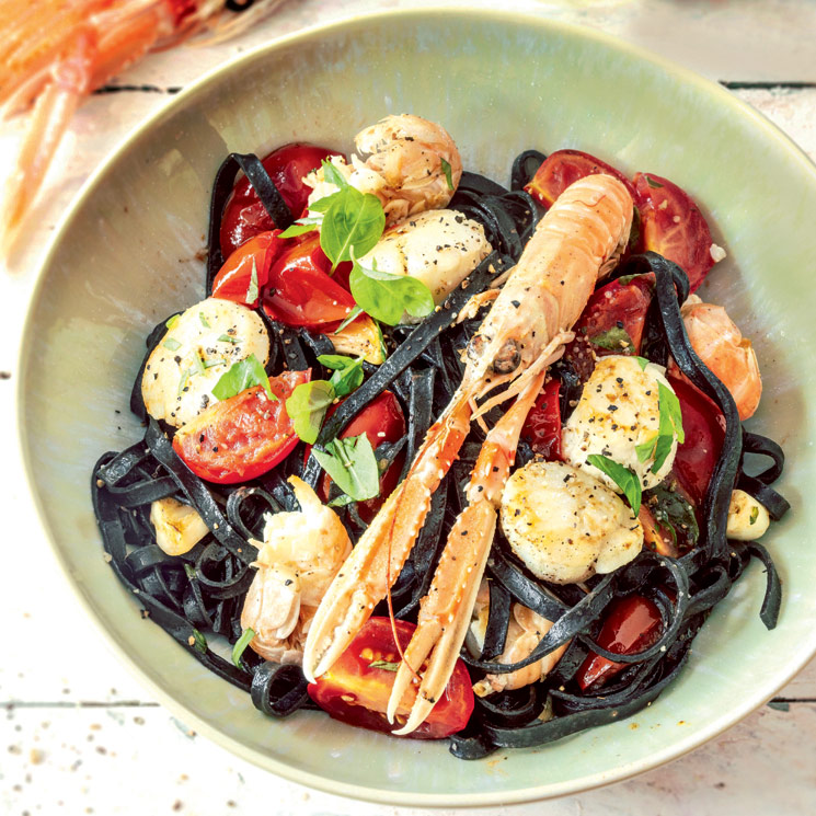 Tallarines negros ‘frutti di mare’