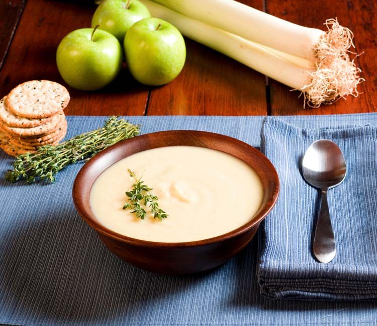 Crema de manzana y puerro con tomillo