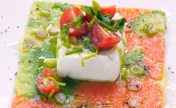 Carpacho de papaya y aguacate con tofu