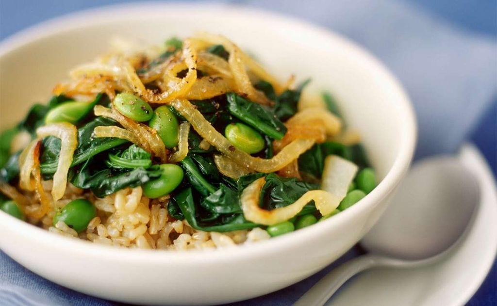 Arroz integral con espinacas y judías verdes