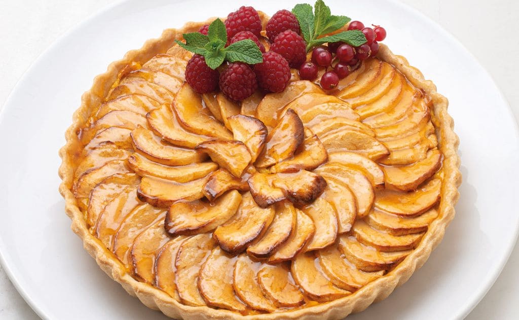 Tarta de manzana con mermelada de albaricoque