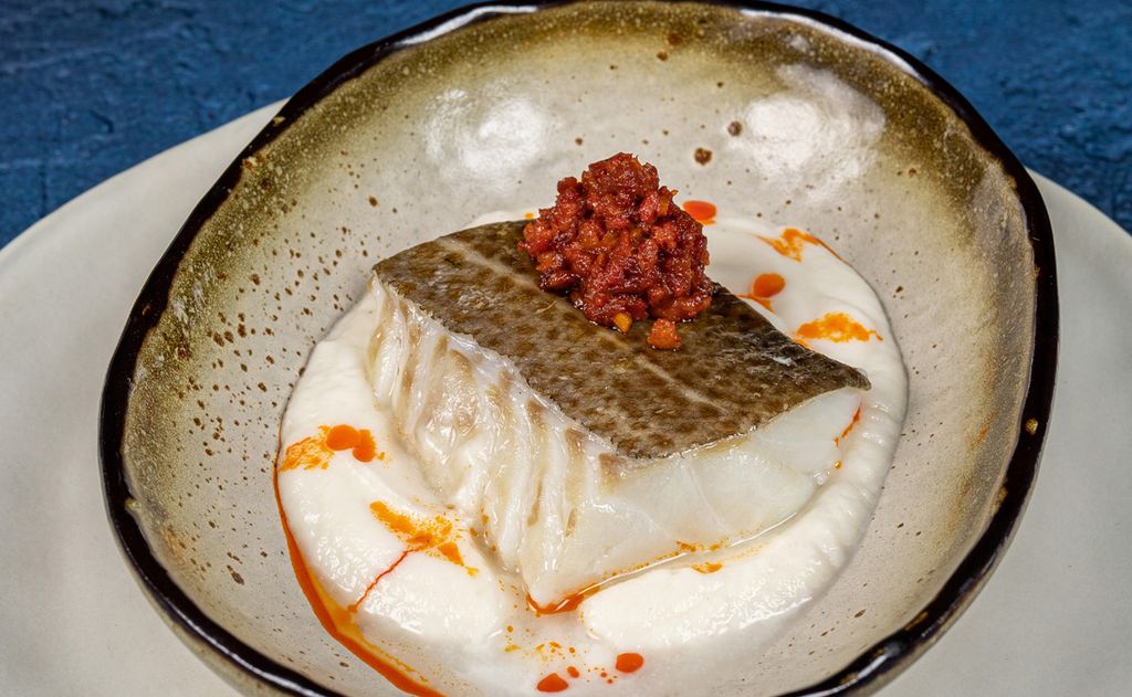 Skrei noruego con chorizo y coliflor