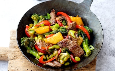 ‘Wok’ de ternera con verduras crujientes