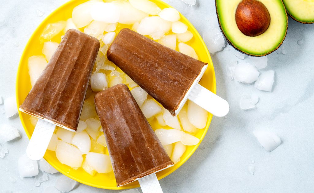 Helados de aguacate, chocolate y plátano