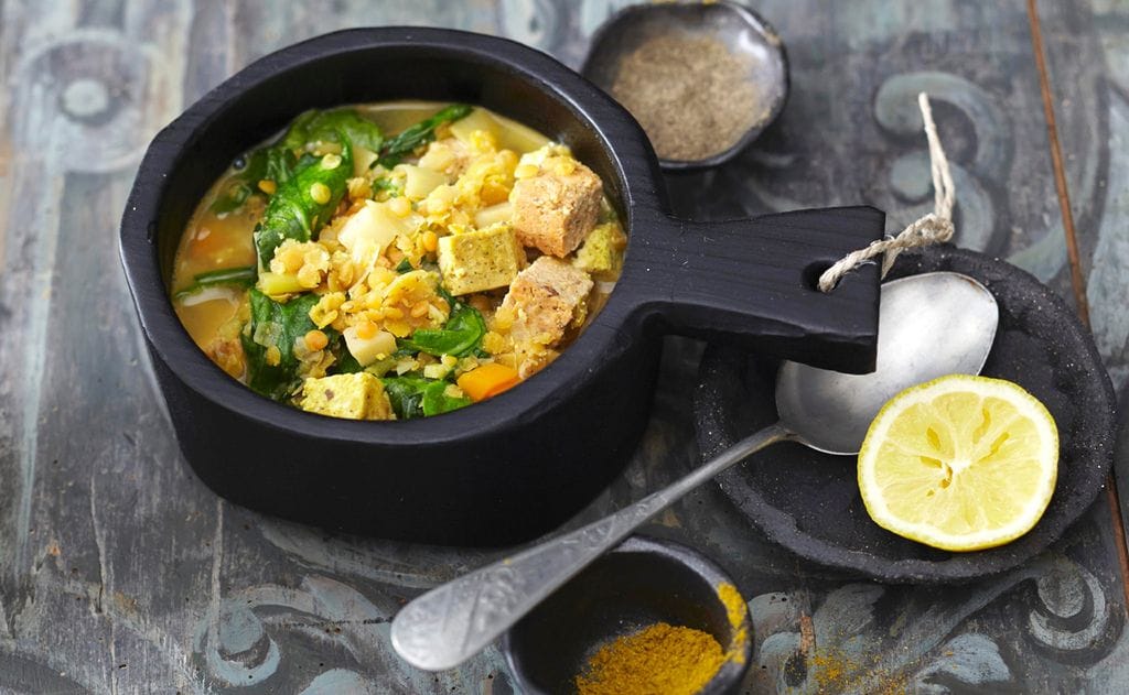 Lentejas con espinacas y tofu