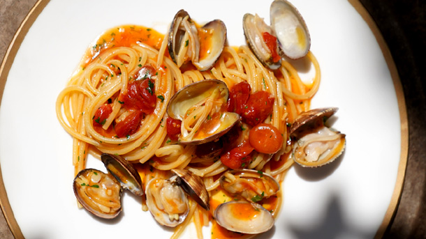 Spaghetti al bronzo alla vongole